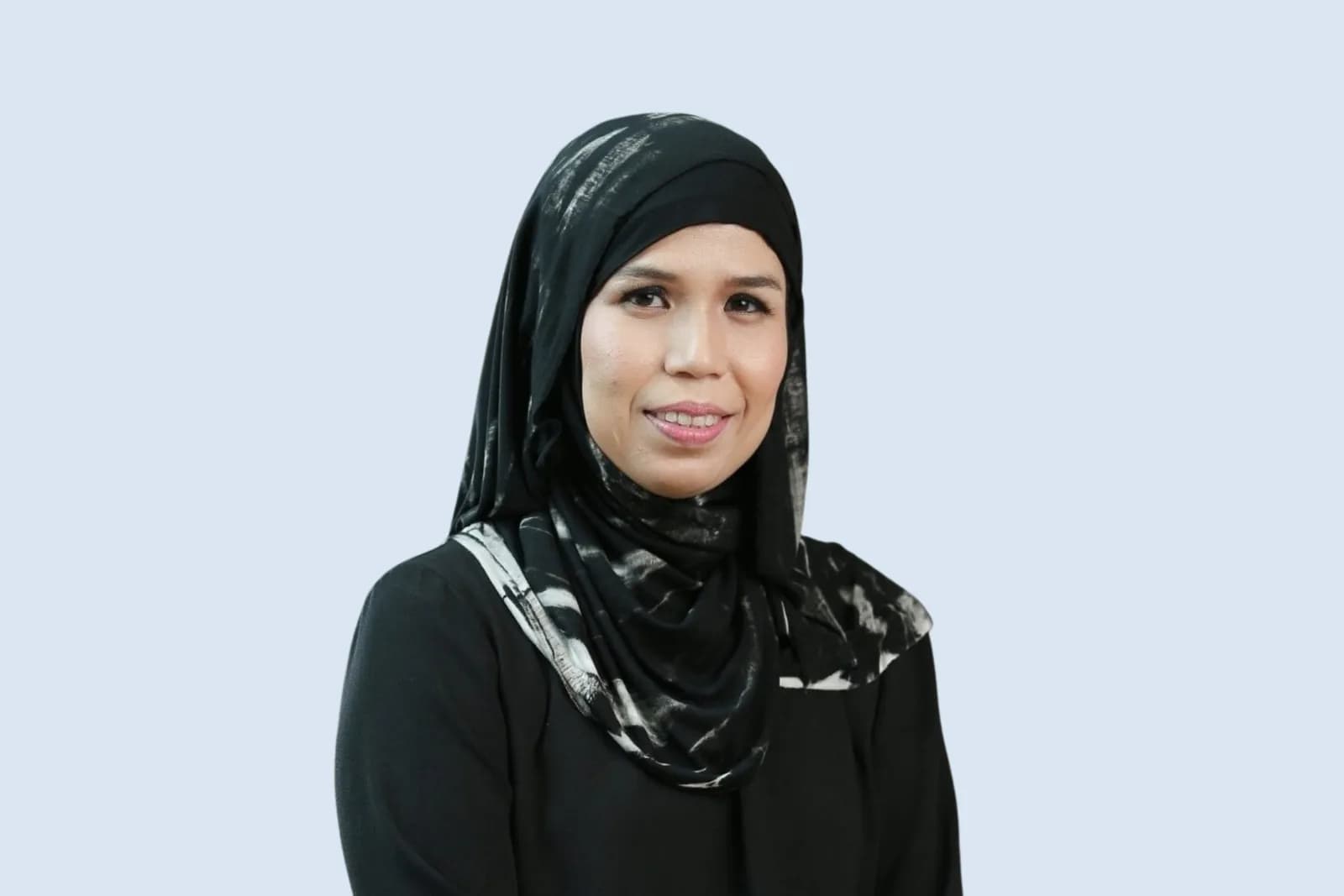 Nira Nazarudin